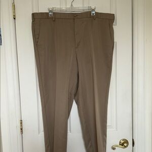 Dockers Men's Khaki Chinos